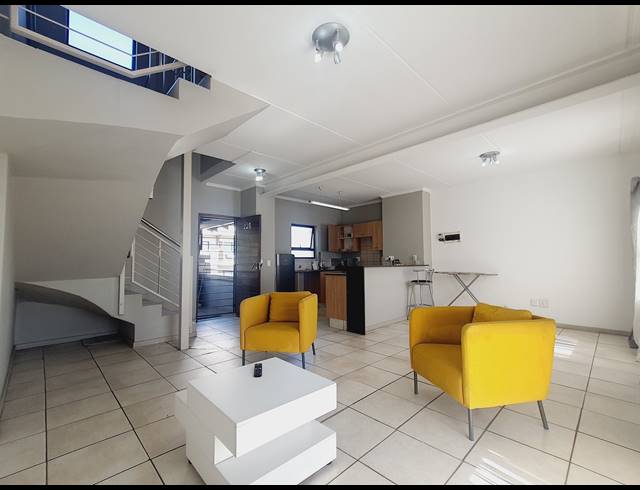 2 BEDROOM APARTMENT RENTED IN SUNNINGHILL